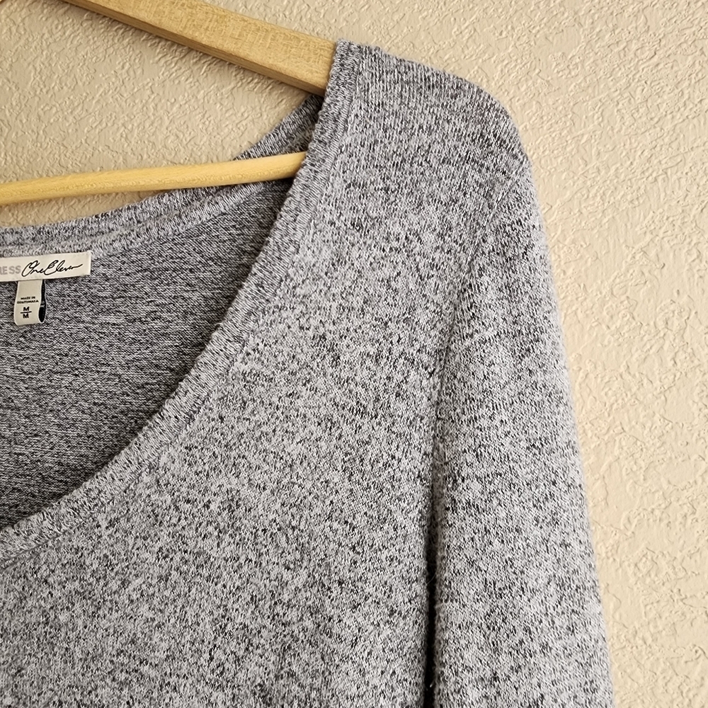 Express One Eleven Gray V-Neck Long Sleeve Sweater Size M - Picture 3 of 11